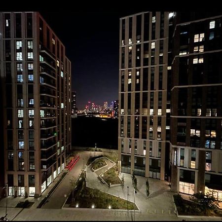 2 Bed Apartment Close To Station With Parking Londýn Exteriér fotografie